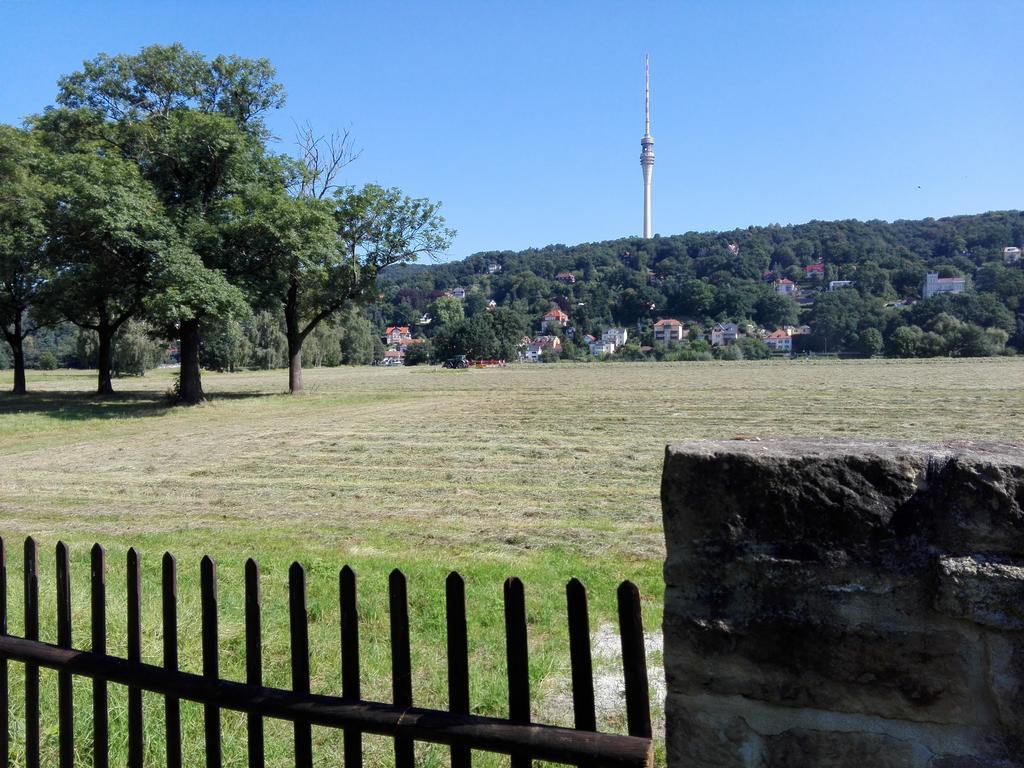 Hotel Alttolkewitzer Hof Dresde Exterior foto