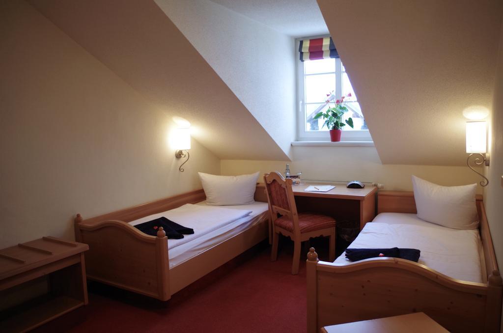 Hotel Alttolkewitzer Hof Dresde Exterior foto