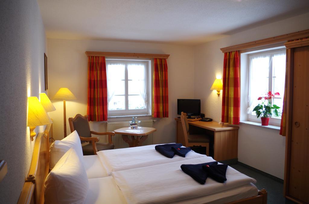 Hotel Alttolkewitzer Hof Dresde Exterior foto