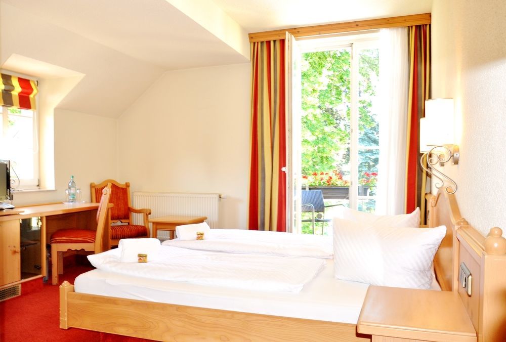 Hotel Alttolkewitzer Hof Dresde Exterior foto